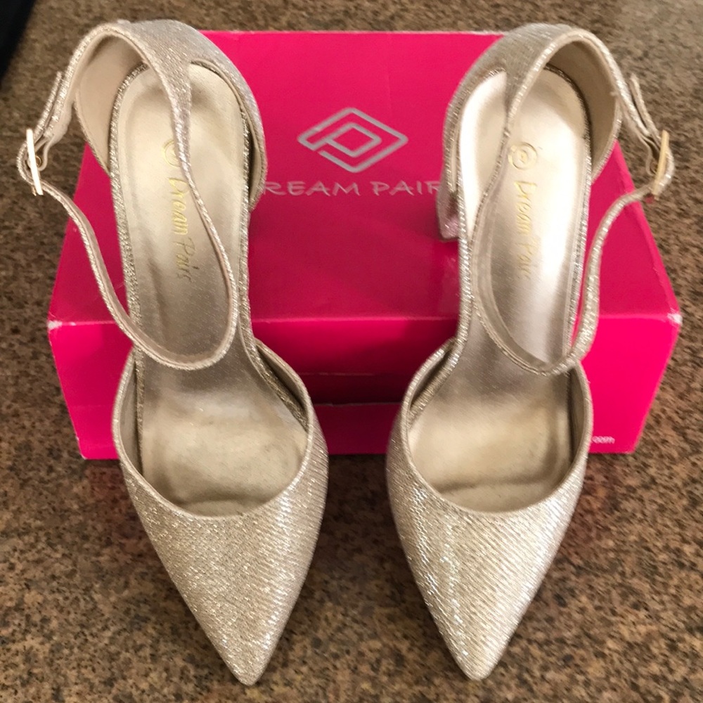Gold ankle scrap heels